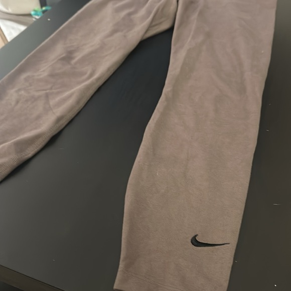 Nike leggings - Picture 2 of 4